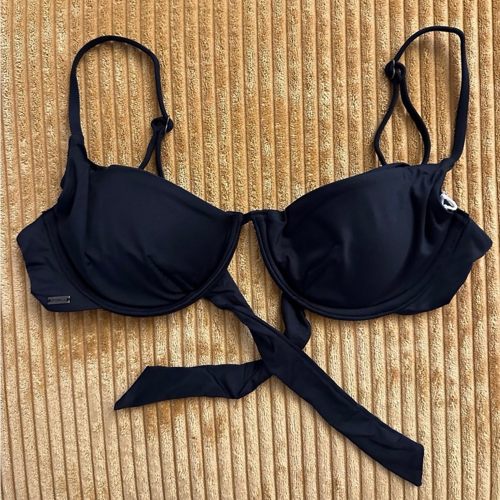 Saltwater Solids Seville Underwire Bikini Top - Picture 1 of 5